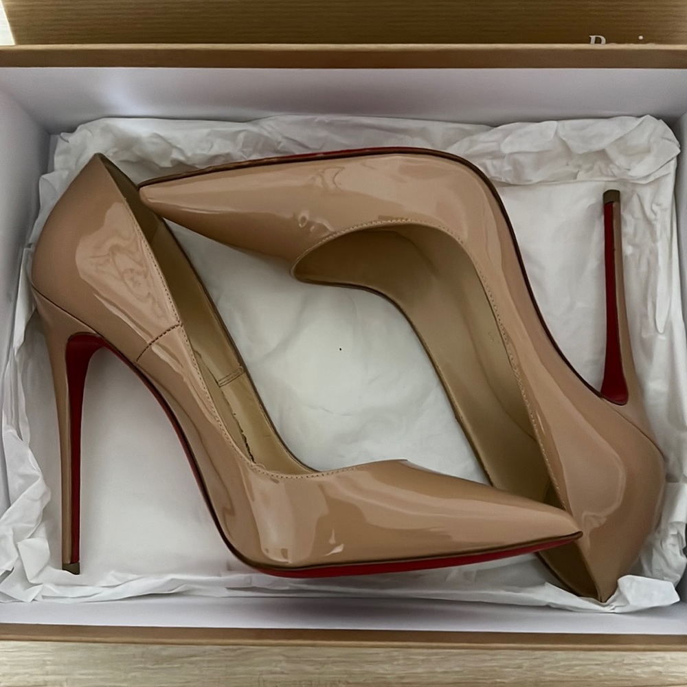 Christian Louboutin Nude So Kate